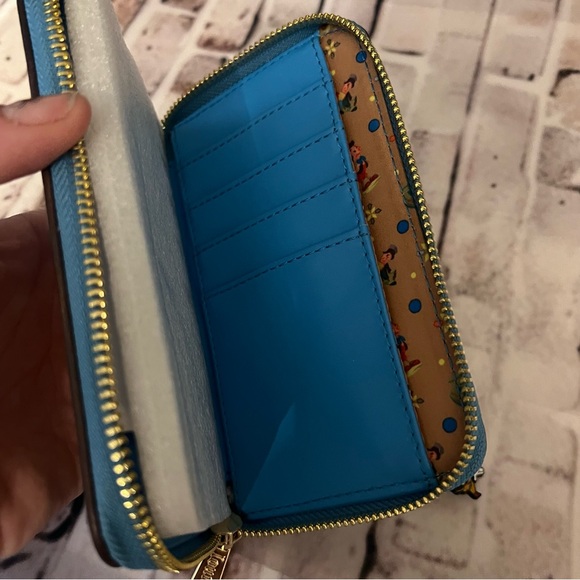 Loungefly Pinocchio Large Wallet & Pin - Picture 3 of 5